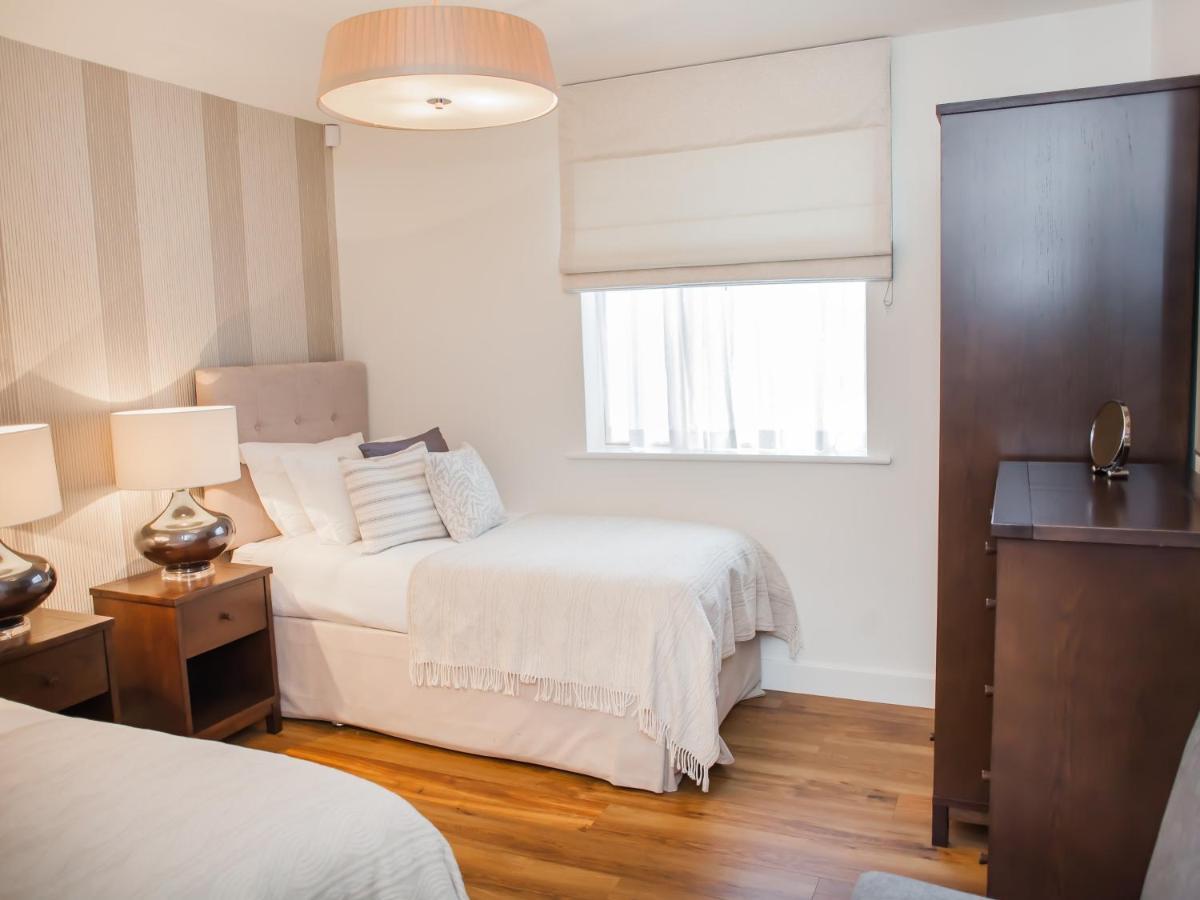 Henge House, Bluestone Apartment บาธ ภายนอก รูปภาพ