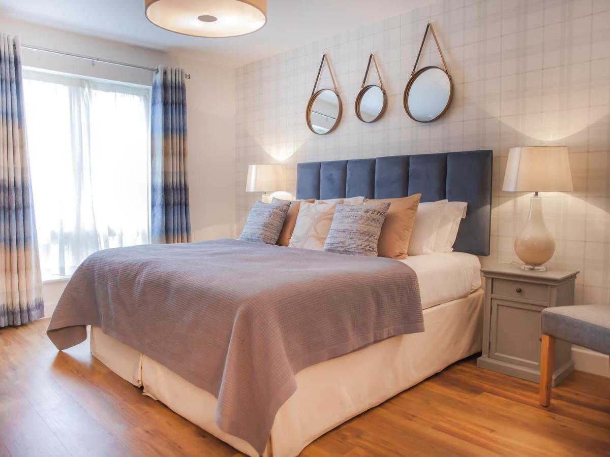 Henge House, Bluestone Apartment บาธ ภายนอก รูปภาพ